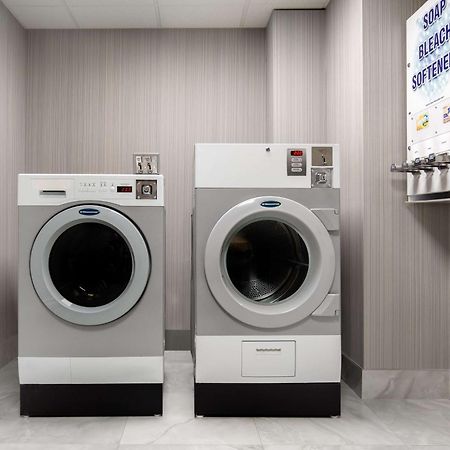 Hampton Inn By Hilton Brampton - Toronto מראה חיצוני תמונה