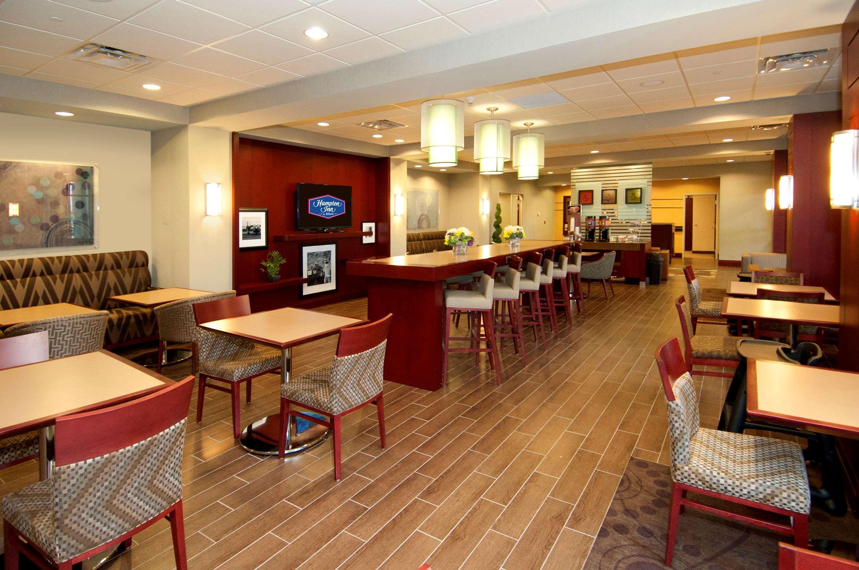Hampton Inn By Hilton Brampton - Toronto מראה חיצוני תמונה