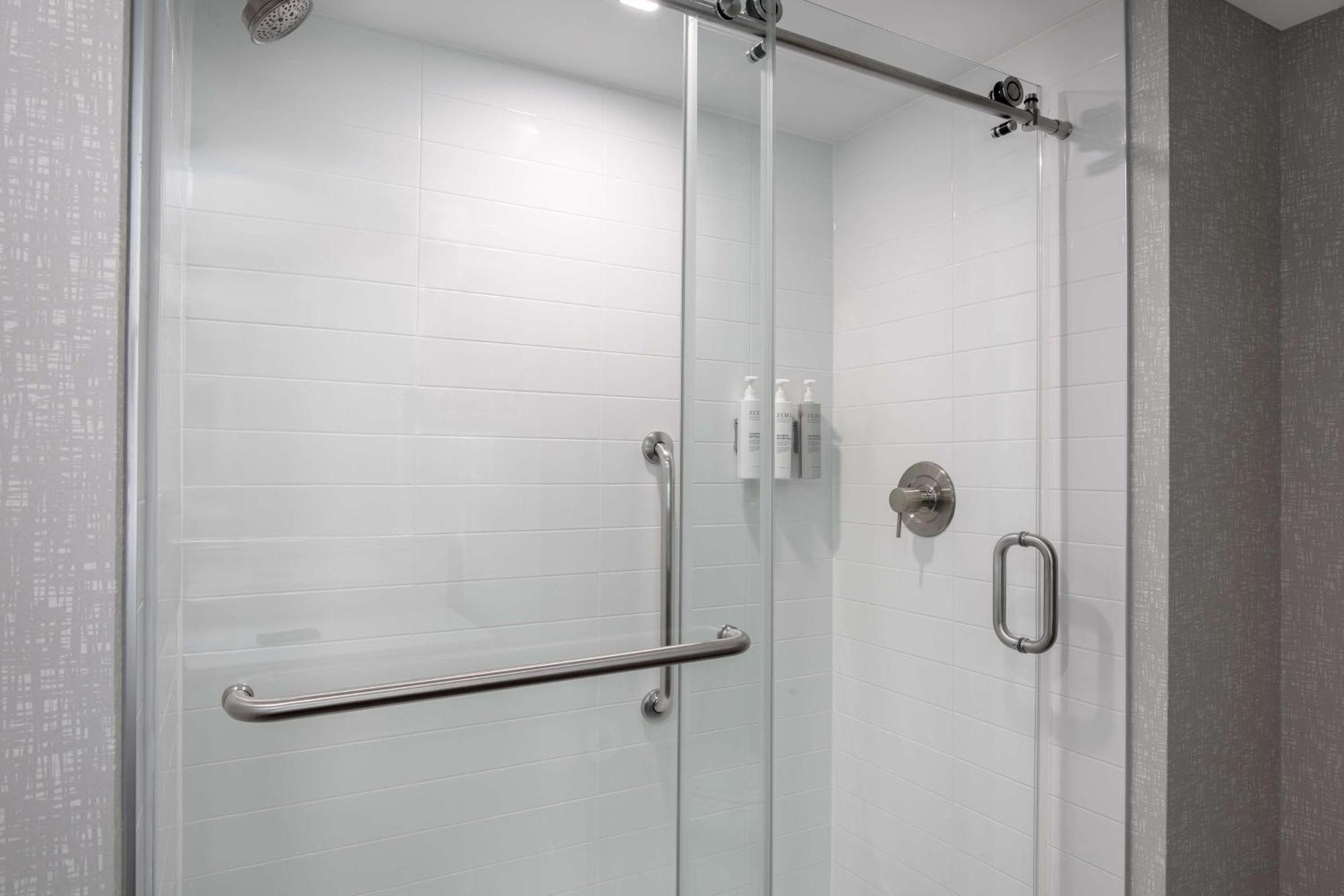 Hampton Inn By Hilton Brampton - Toronto מראה חיצוני תמונה