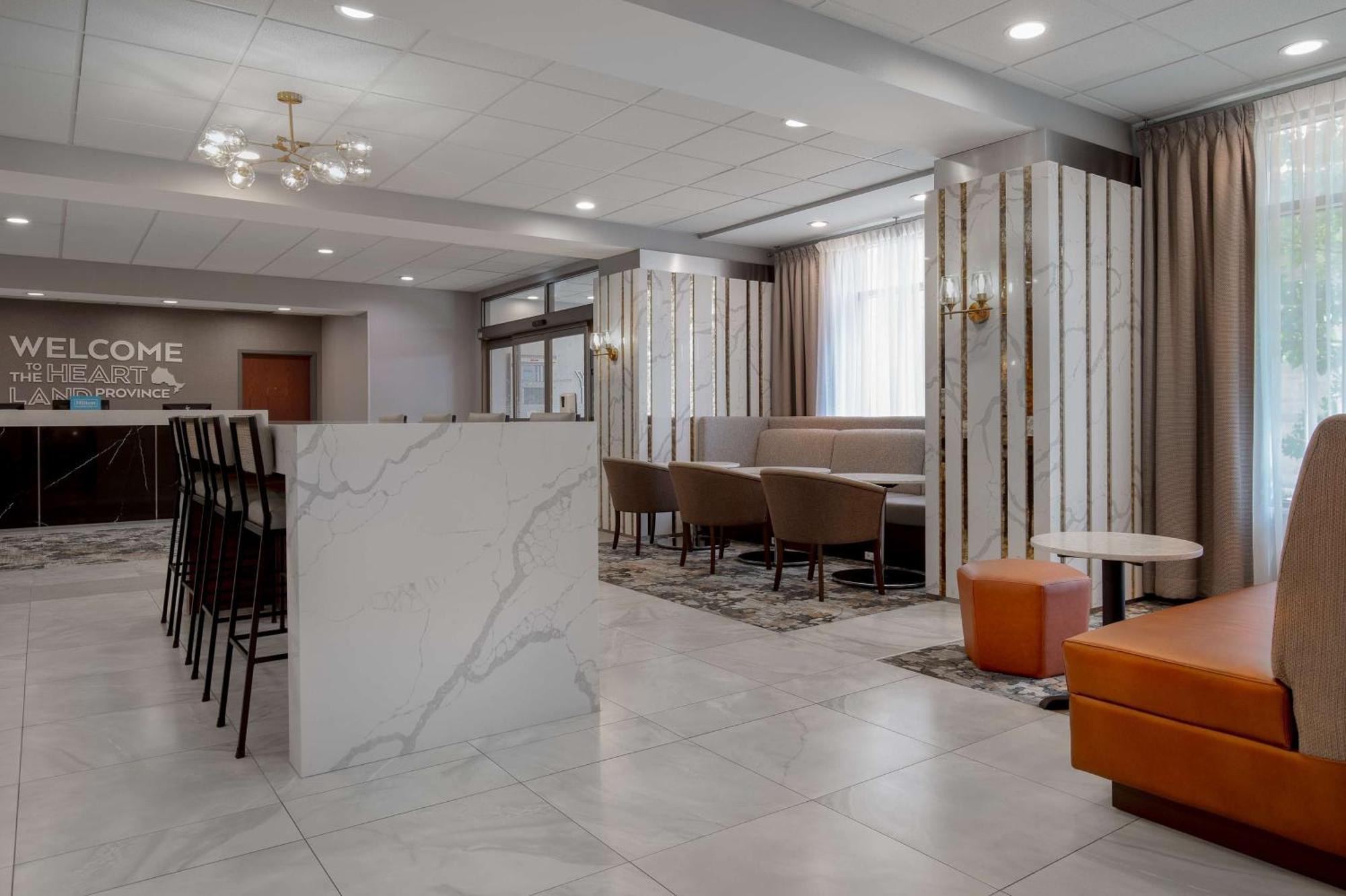 Hampton Inn By Hilton Brampton - Toronto מראה חיצוני תמונה